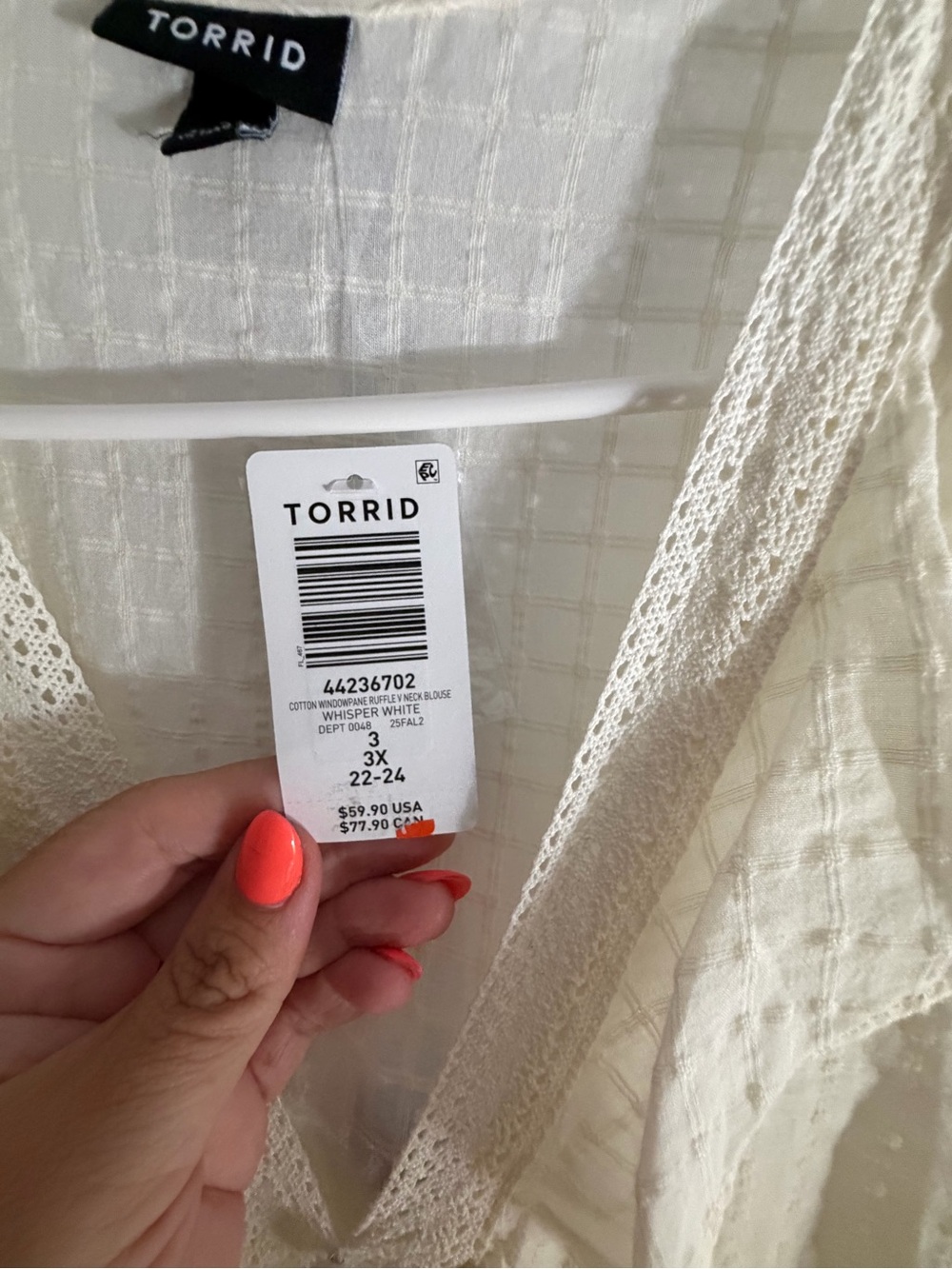 torrid Cream Ruffle V-Neck Button-Front Blouse - Picture 2 of 3